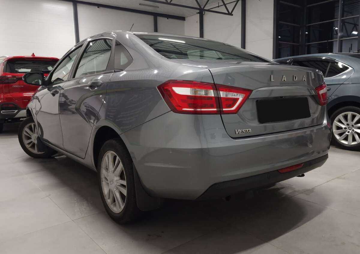 Lada (ВАЗ) Vesta 2018 года с пробегом. Фото: #1