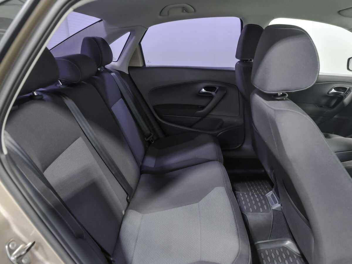 Б/У Фольксваген Поло 2015 года. Фото: #11