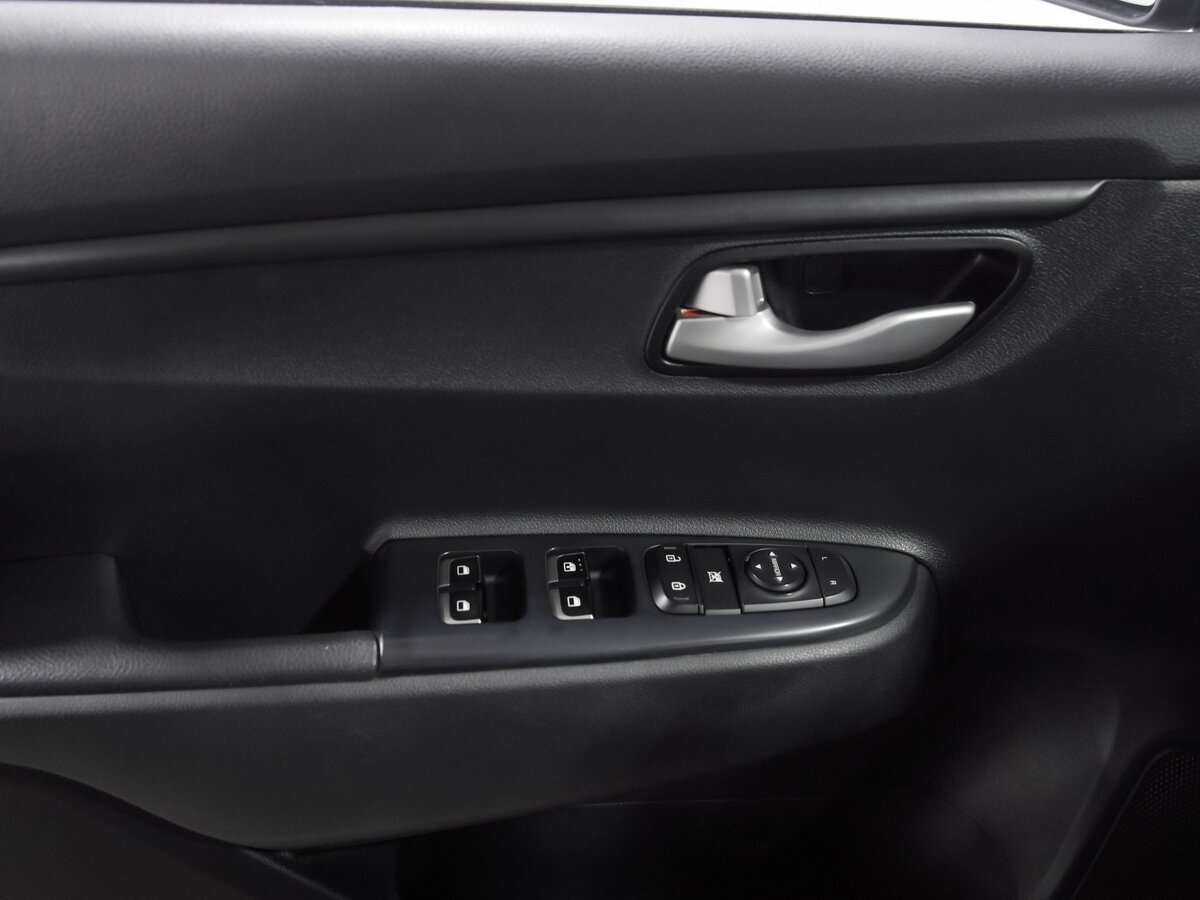 Б/У Киа Рио 2021 года. Фото: #11