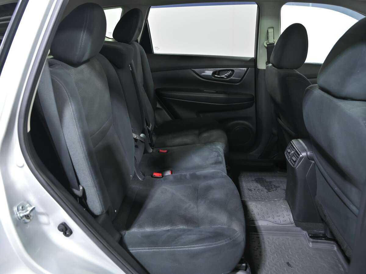 Б/У Ниссан Икс-Трейл 2015 года. Фото: #17