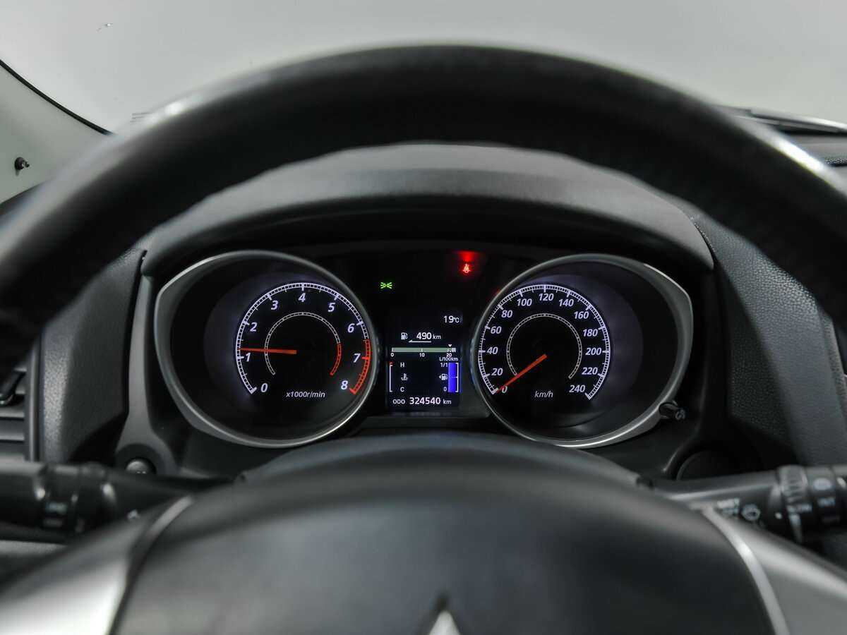 Mitsubishi ASX 2012 года с пробегом. Фото: #6