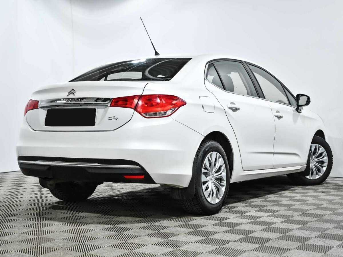 Б/У Ситроен Ц4 2016 года. Фото: #3