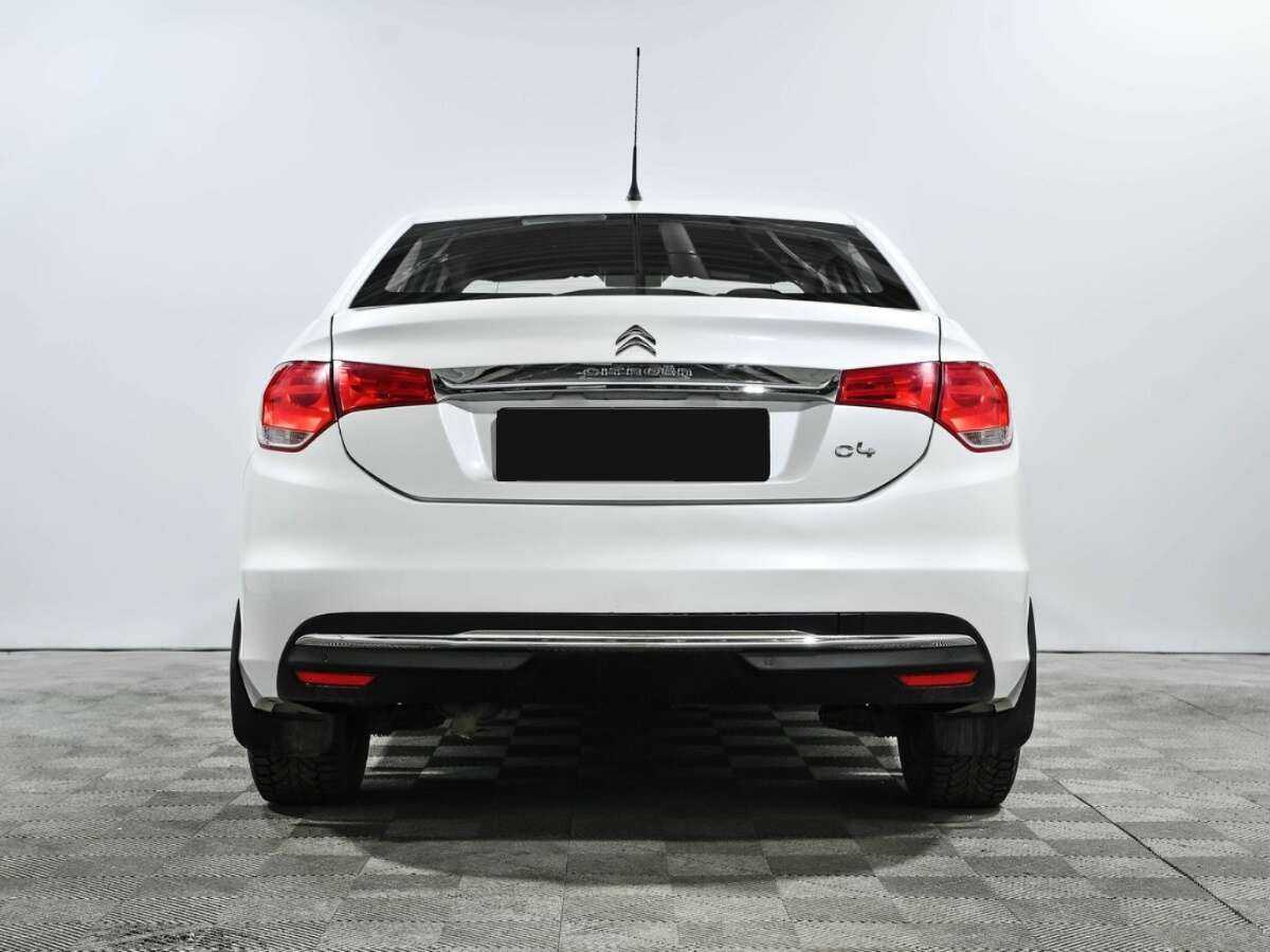 Б/У Ситроен Ц4 2016 года. Фото: #4