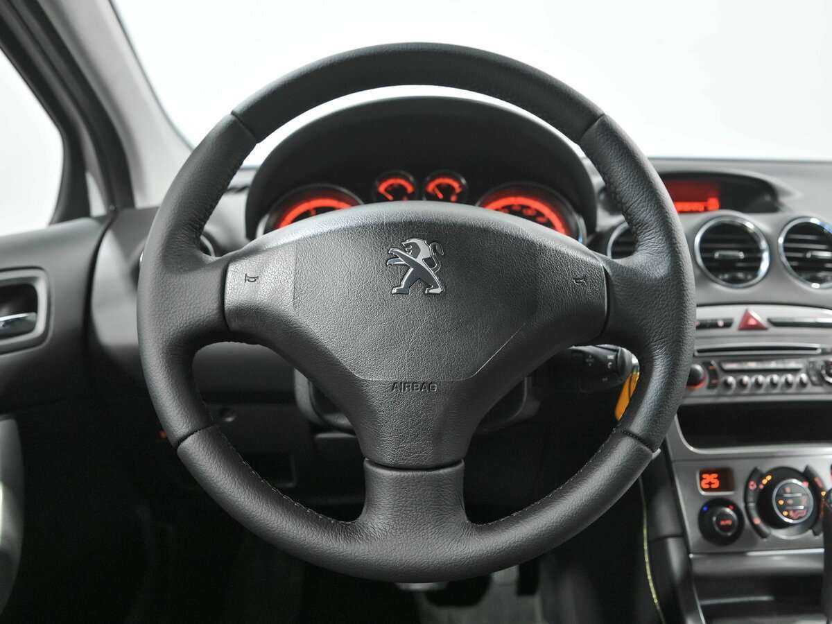 Б/У Пежо 408 2012 года. Фото: #6