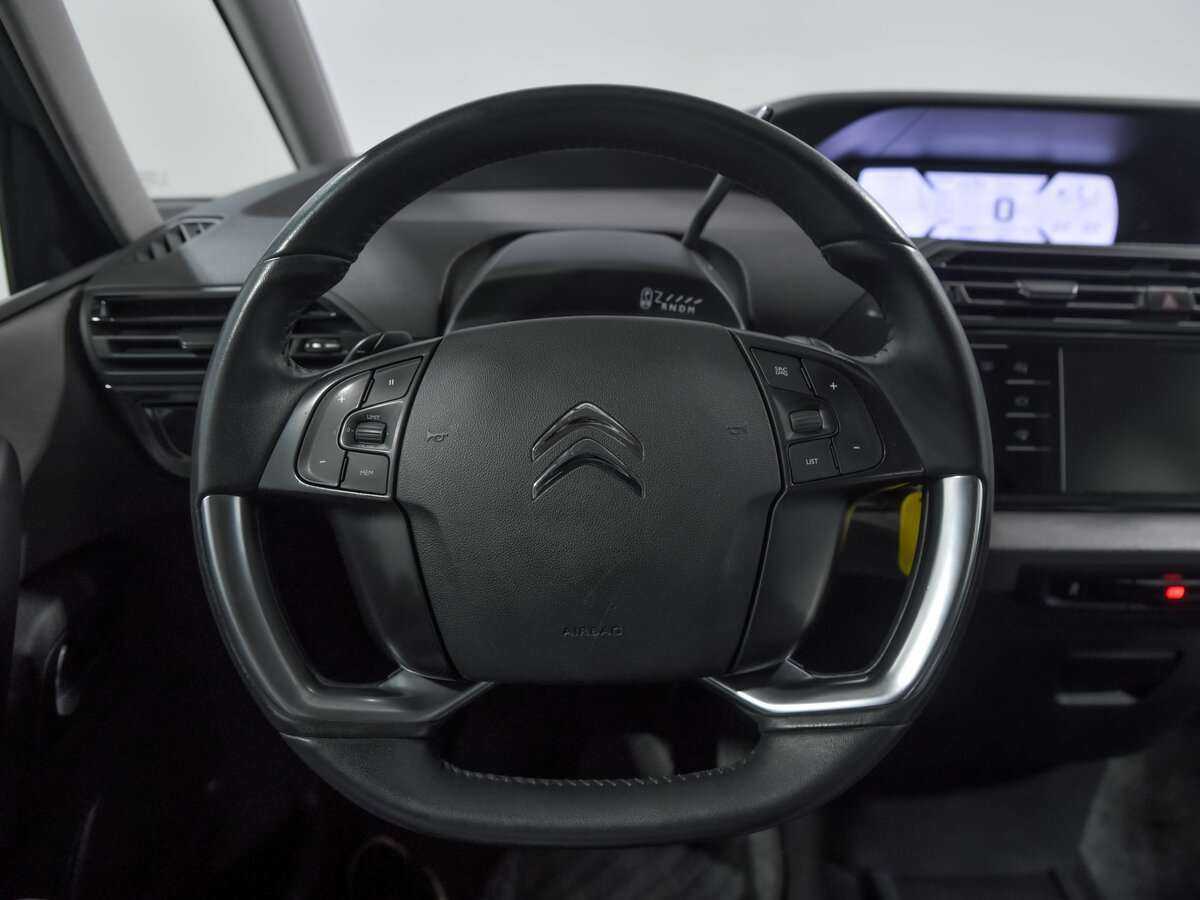 Б/У Ситроен Ц4 Пикассо 2014 года. Фото: #8