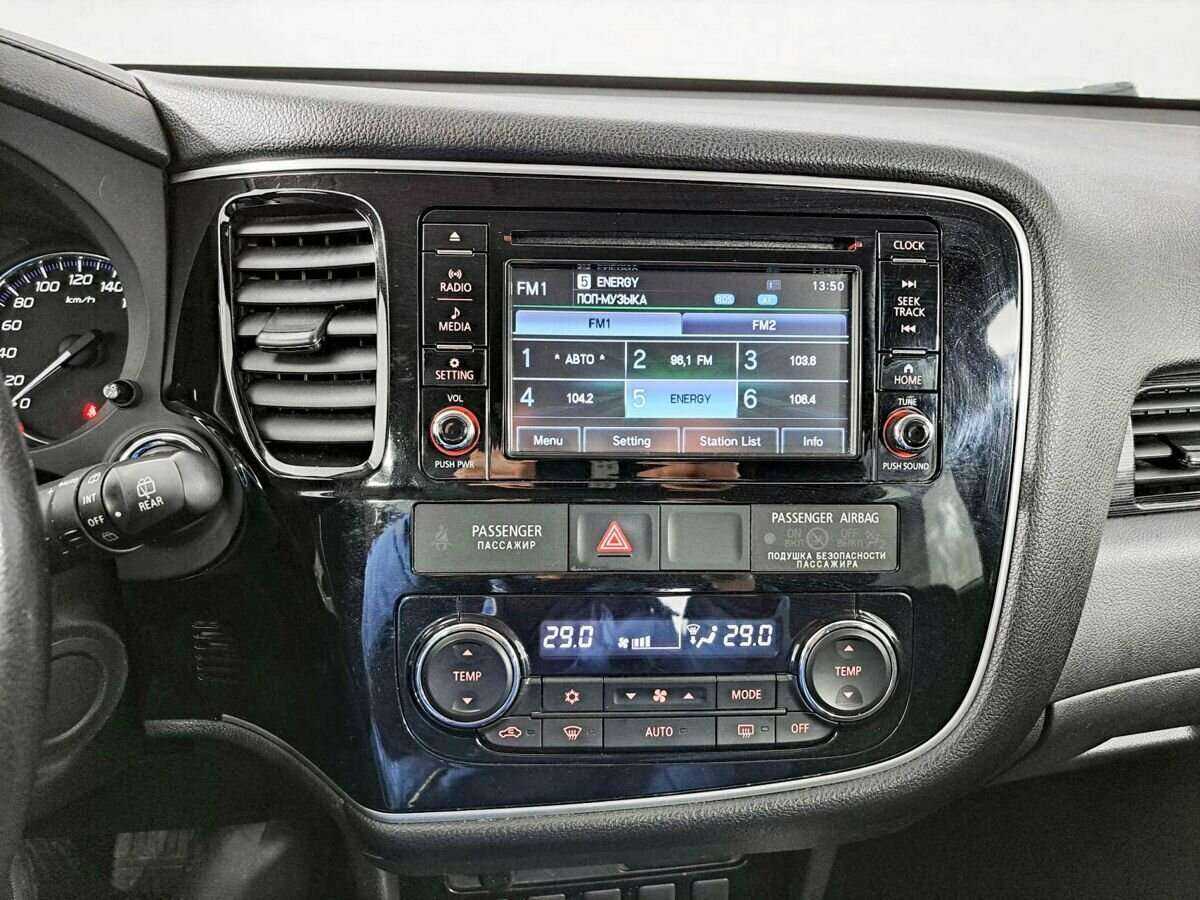 Mitsubishi Outlander 2017 года с пробегом. Фото: #12