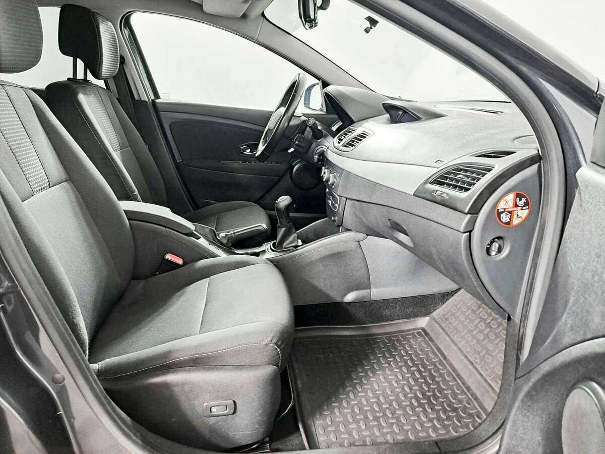 Б/У Рено Флюенс 2012 года. Фото: #8