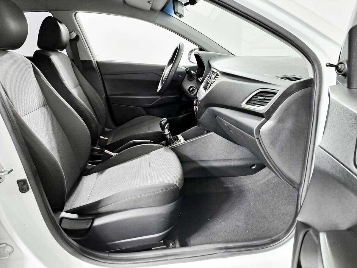 Б/У Хендай Солярис 2017 года. Фото: #8