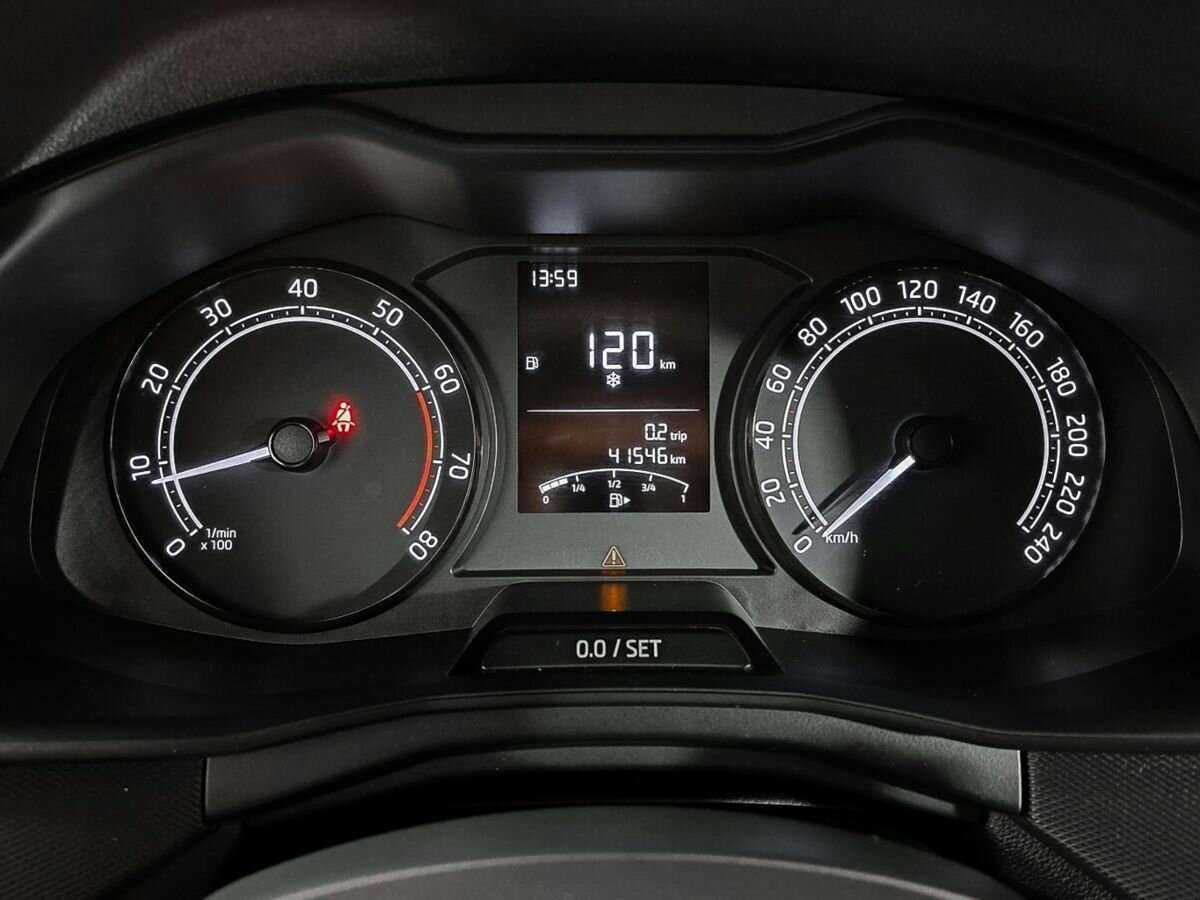 Б/У Шкода Рапид 2021 года. Фото: #10