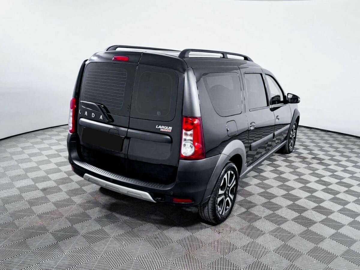 Б/У Лада (ВАЗ) Ларгус 2021 года. Фото: #4