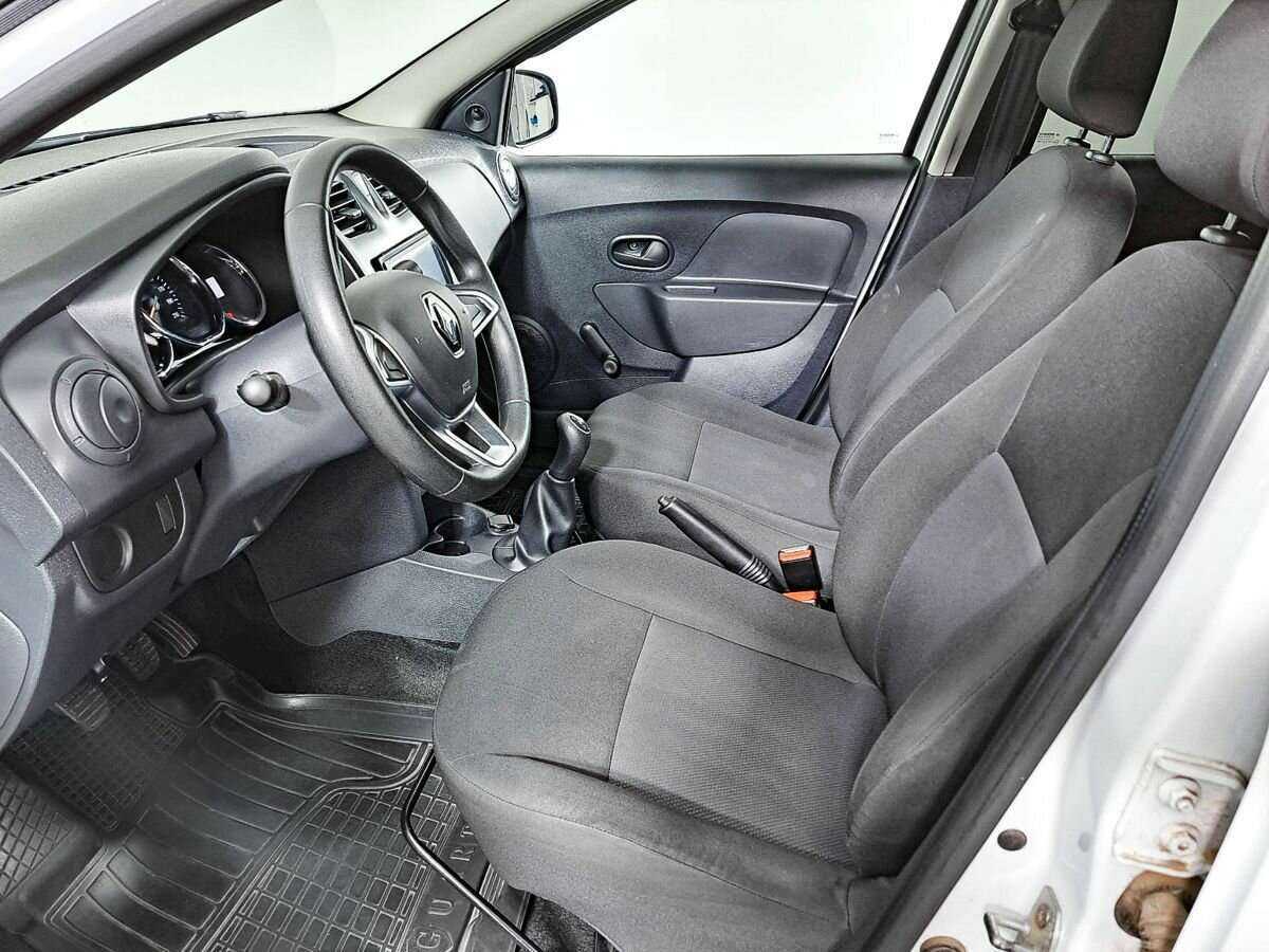 Б/У Рено Сандеро 2018 года. Фото: #11