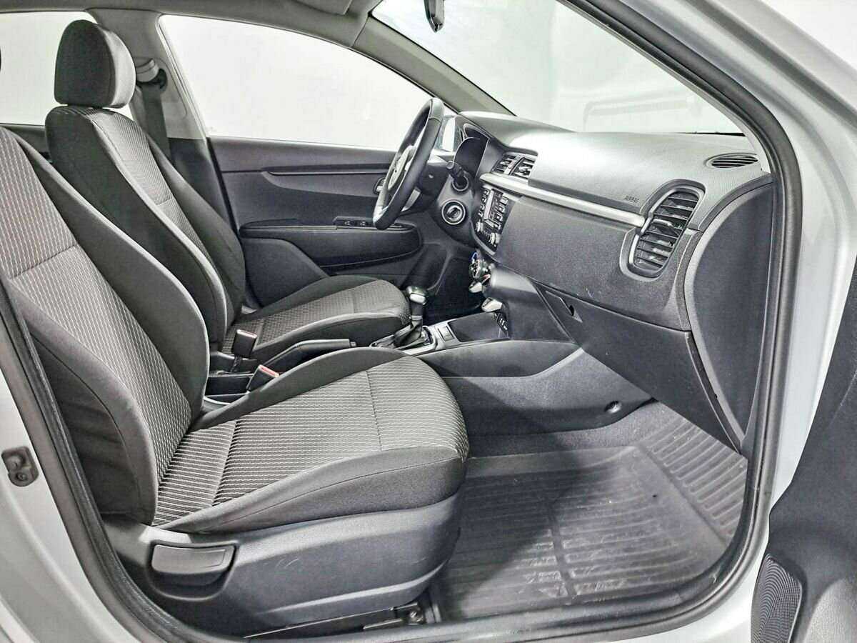 Б/У Киа Рио 2017 года. Фото: #8