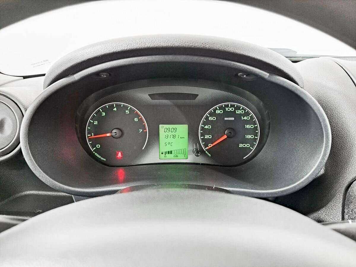 Б/У Лада (ВАЗ) Гранта 2016 года. Фото: #10