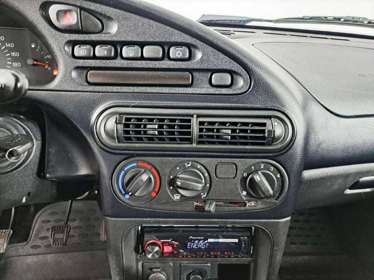 Б/У Шевроле Нива 2016 года. Фото: #12