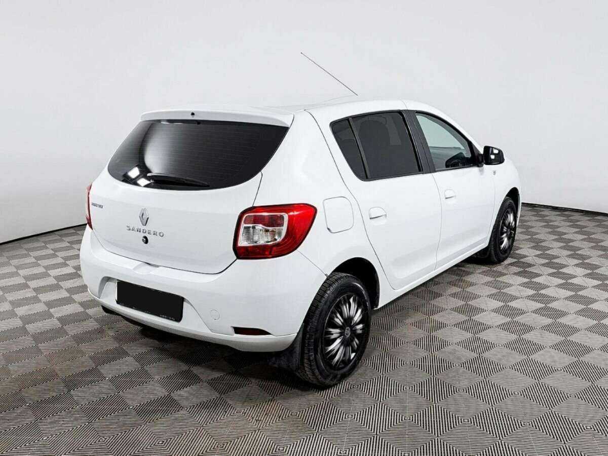 Б/У Рено Сандеро 2018 года. Фото: #3