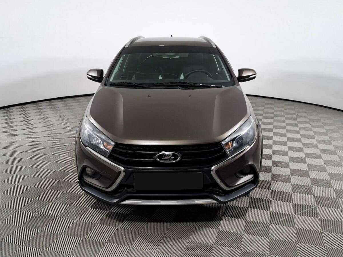 Б/У Лада (ВАЗ) Веста 2017 года. Фото: #1