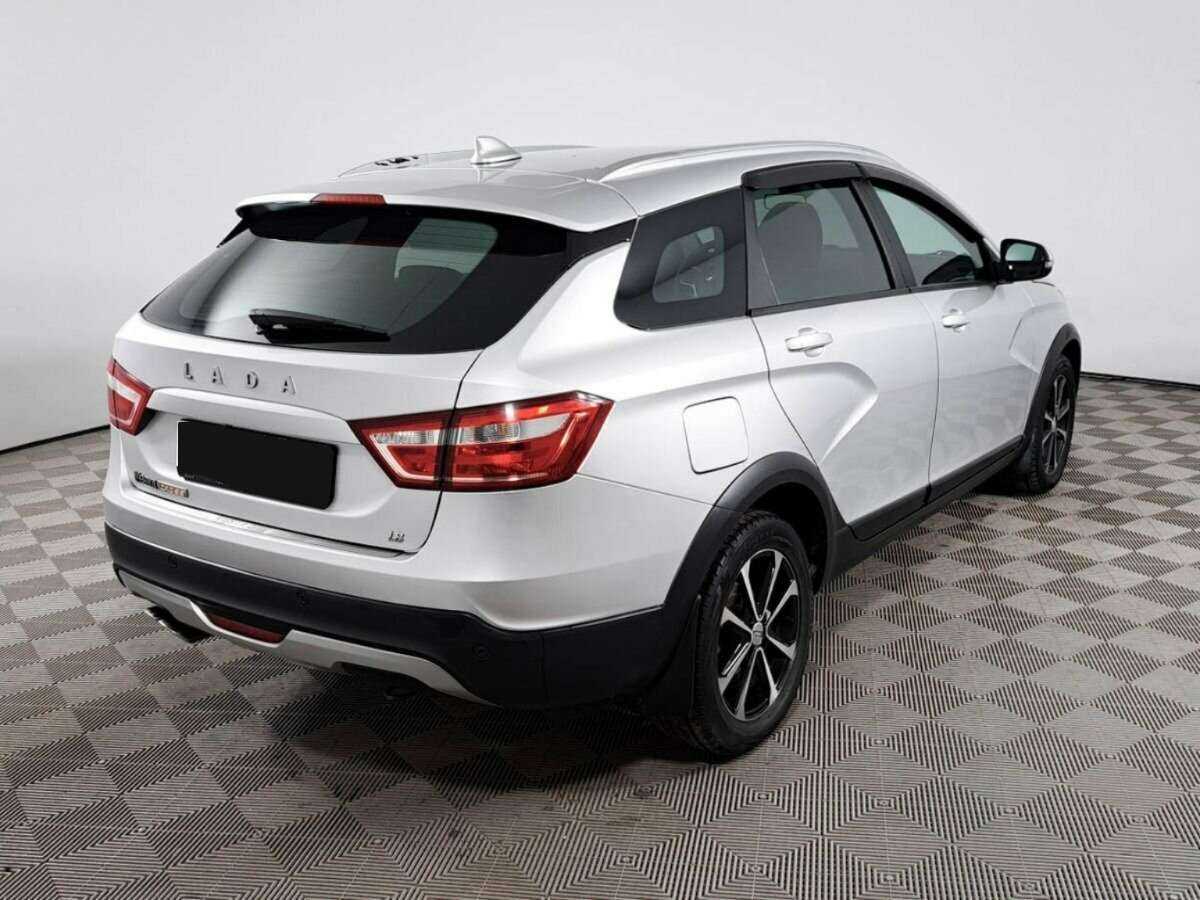 Lada (ВАЗ) Vesta 2018 года с пробегом. Фото: #4