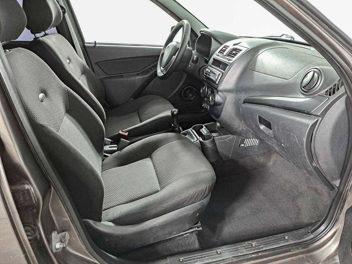 Б/У Лада (ВАЗ) Калина 2015 года. Фото: #7