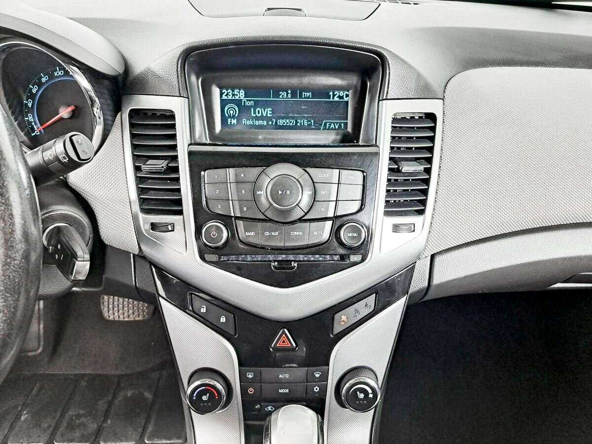 Б/У Шевроле Круз 2012 года. Фото: #12