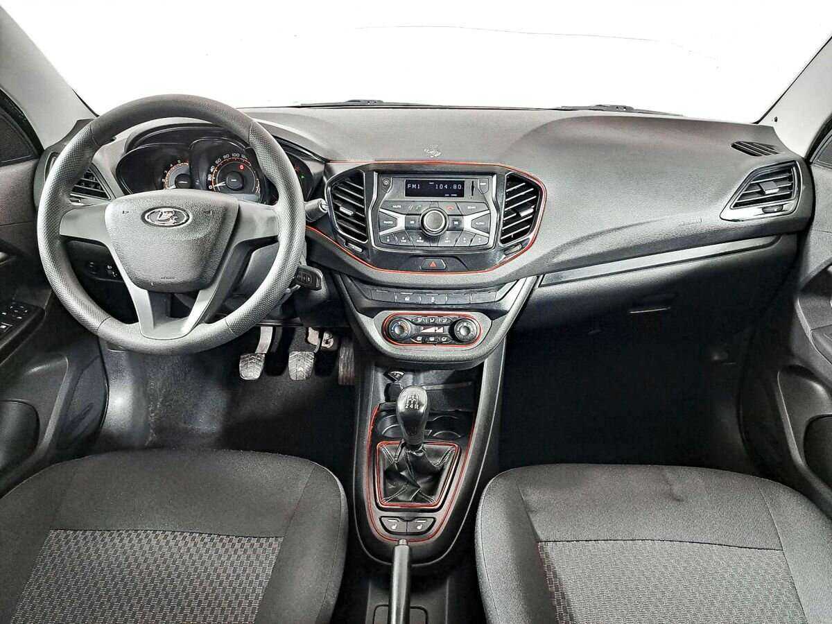 Б/У Лада (ВАЗ) Веста 2018 года. Фото: #11