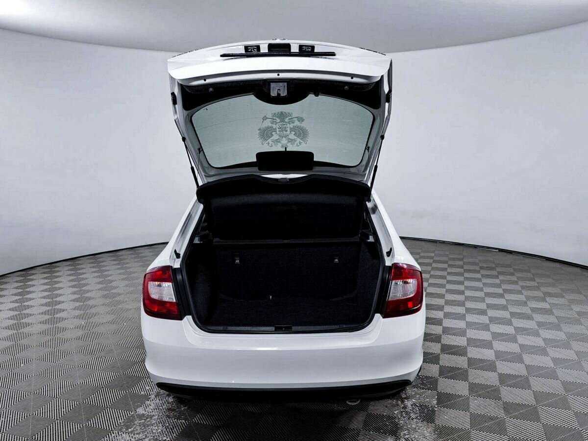 Б/У Шкода Рапид 2017 года. Фото: #9