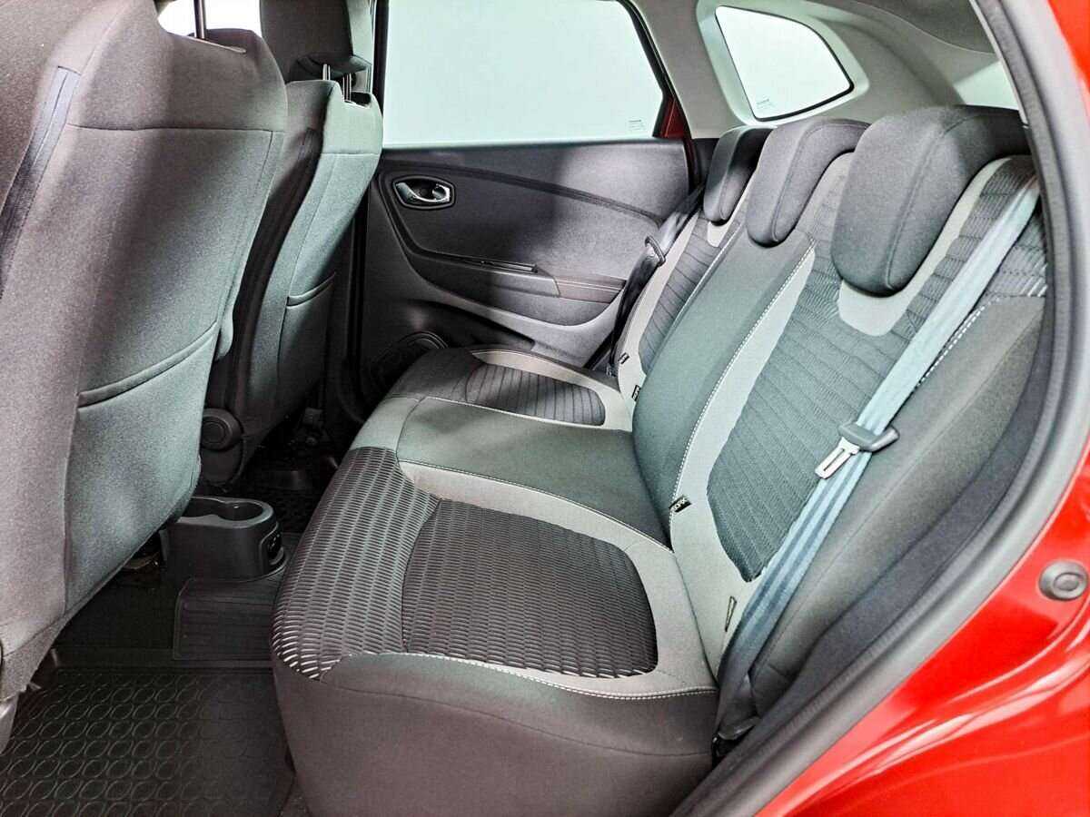 Renault Kaptur 2019 года с пробегом. Фото: #9