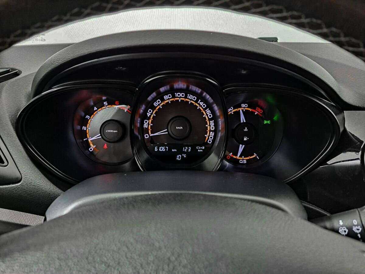 Б/У Лада (ВАЗ) Веста 2020 года. Фото: #9