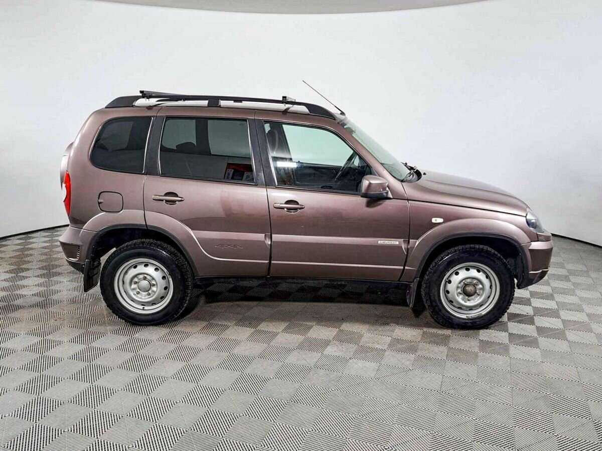 Б/У Шевроле Нива 2017 года. Фото: #3