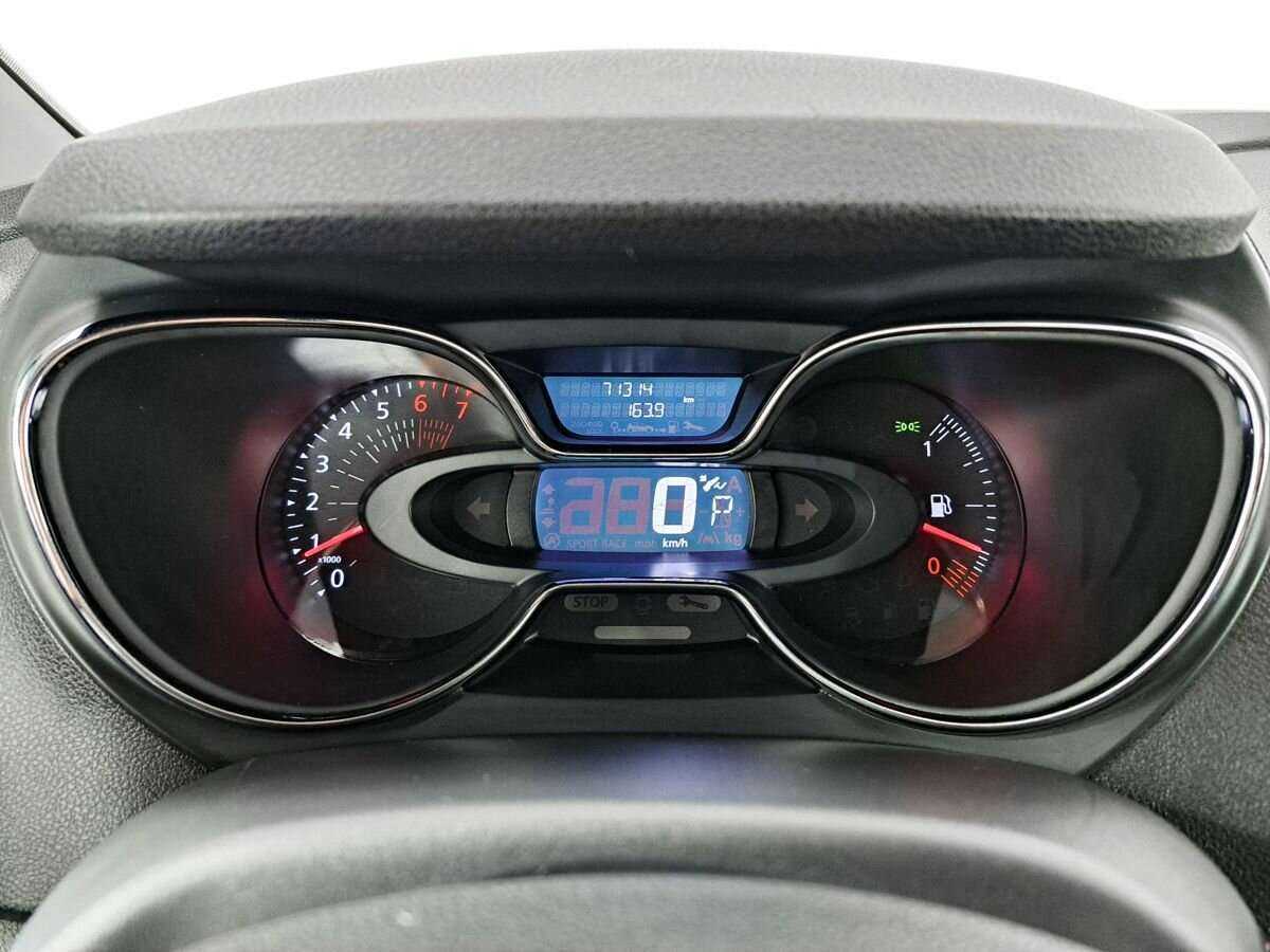 Б/У Рено Каптюр 2017 года. Фото: #10