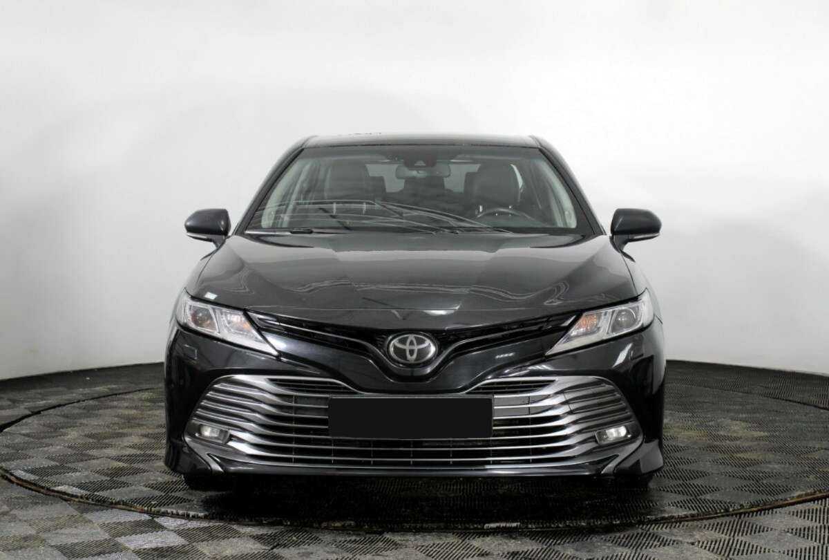 Toyota Camry 2020 года с пробегом. Фото: #1