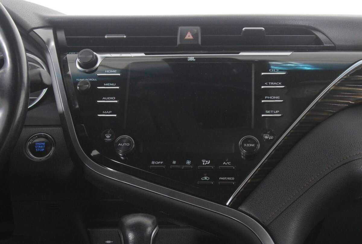 Toyota Camry 2020 года с пробегом. Фото: #11