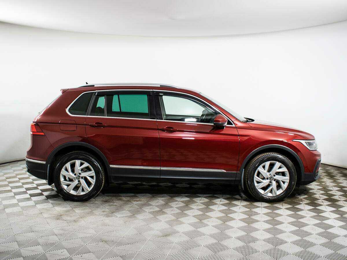Volkswagen Tiguan 2021 года с пробегом. Фото: #3