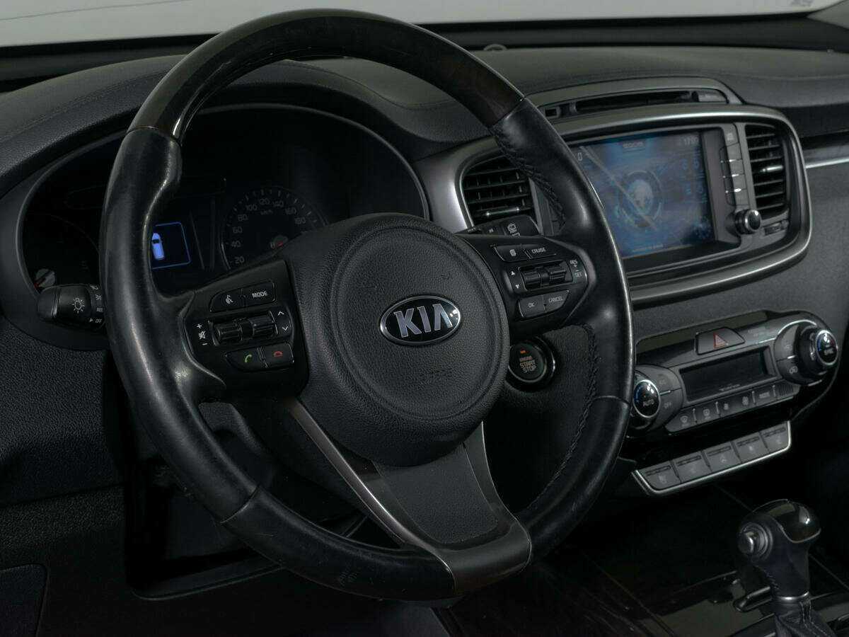 Б/У Киа Соренто 2016 года. Фото: #16