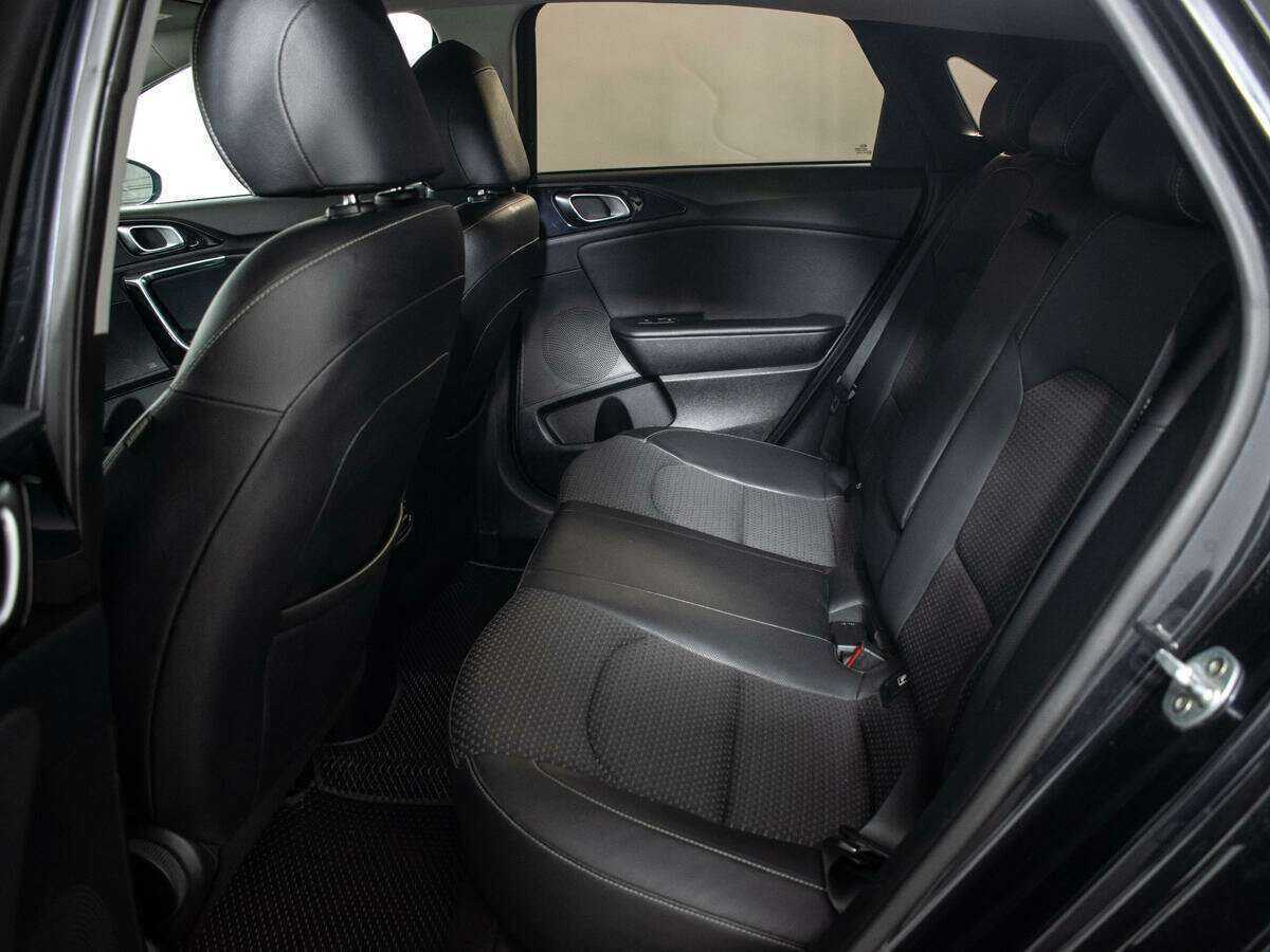 Б/У Киа Сид 2018 года. Фото: #9