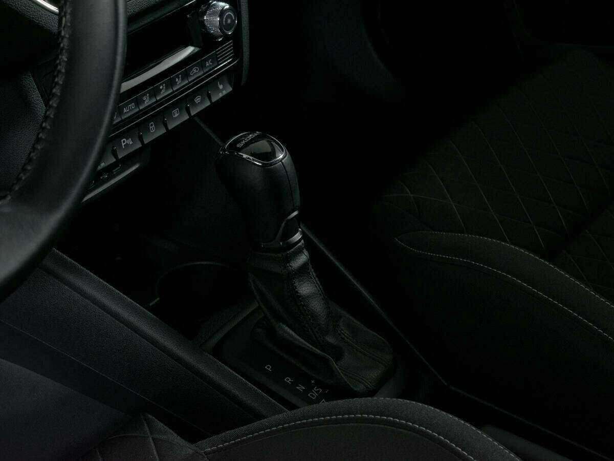 Б/У Шкода Рапид 2021 года. Фото: #14