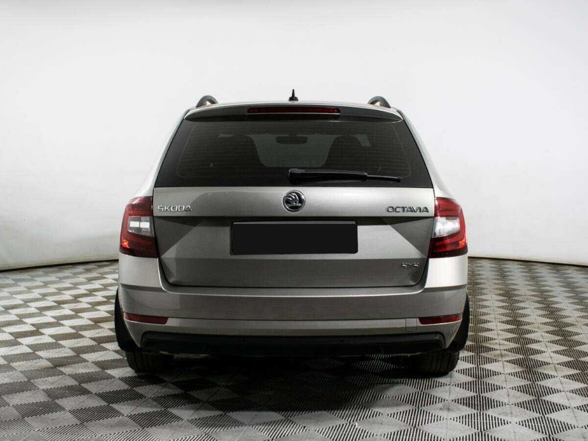 Б/У Шкода Октавия 2018 года. Фото: #4