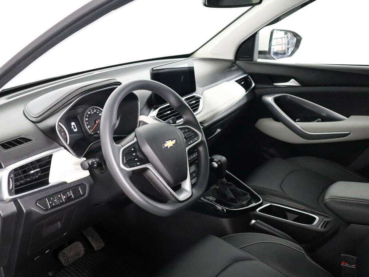 Б/У Шевроле Каптива 2022 года. Фото: #7