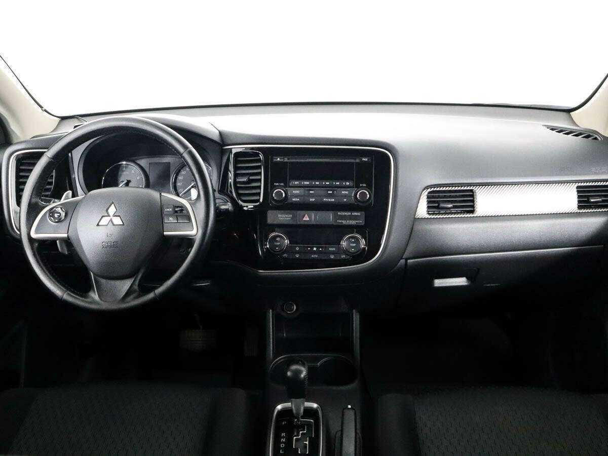 Mitsubishi Outlander 2013 года с пробегом. Фото: #9