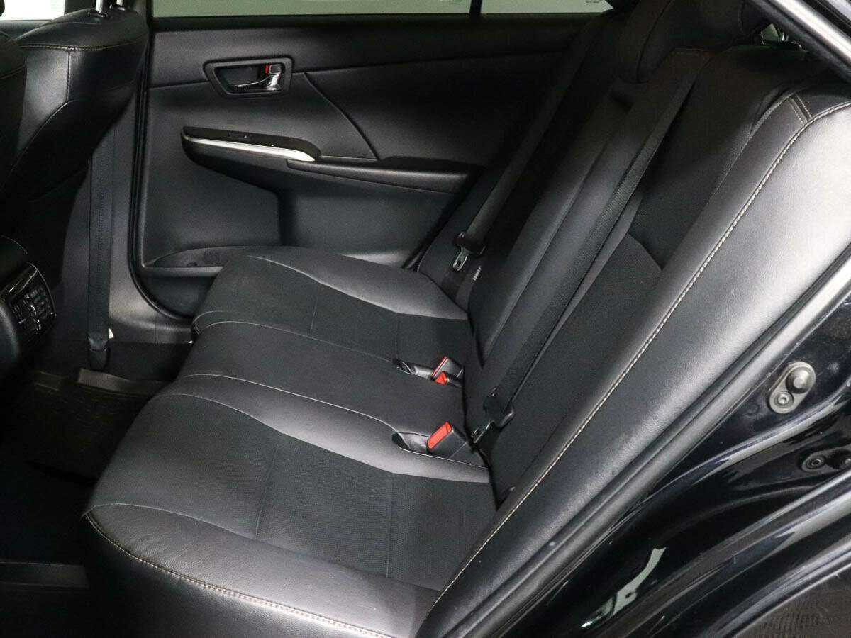 Б/У Тойота Камри 2015 года. Фото: #7