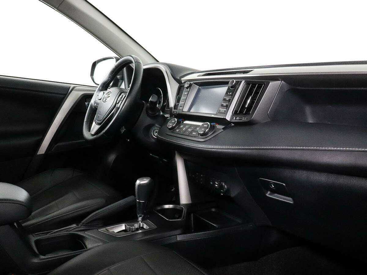 Б/У Тойота Рав4 2016 года. Фото: #6