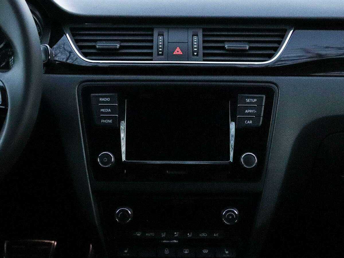 Б/У Шкода Рапид 2019 года. Фото: #10