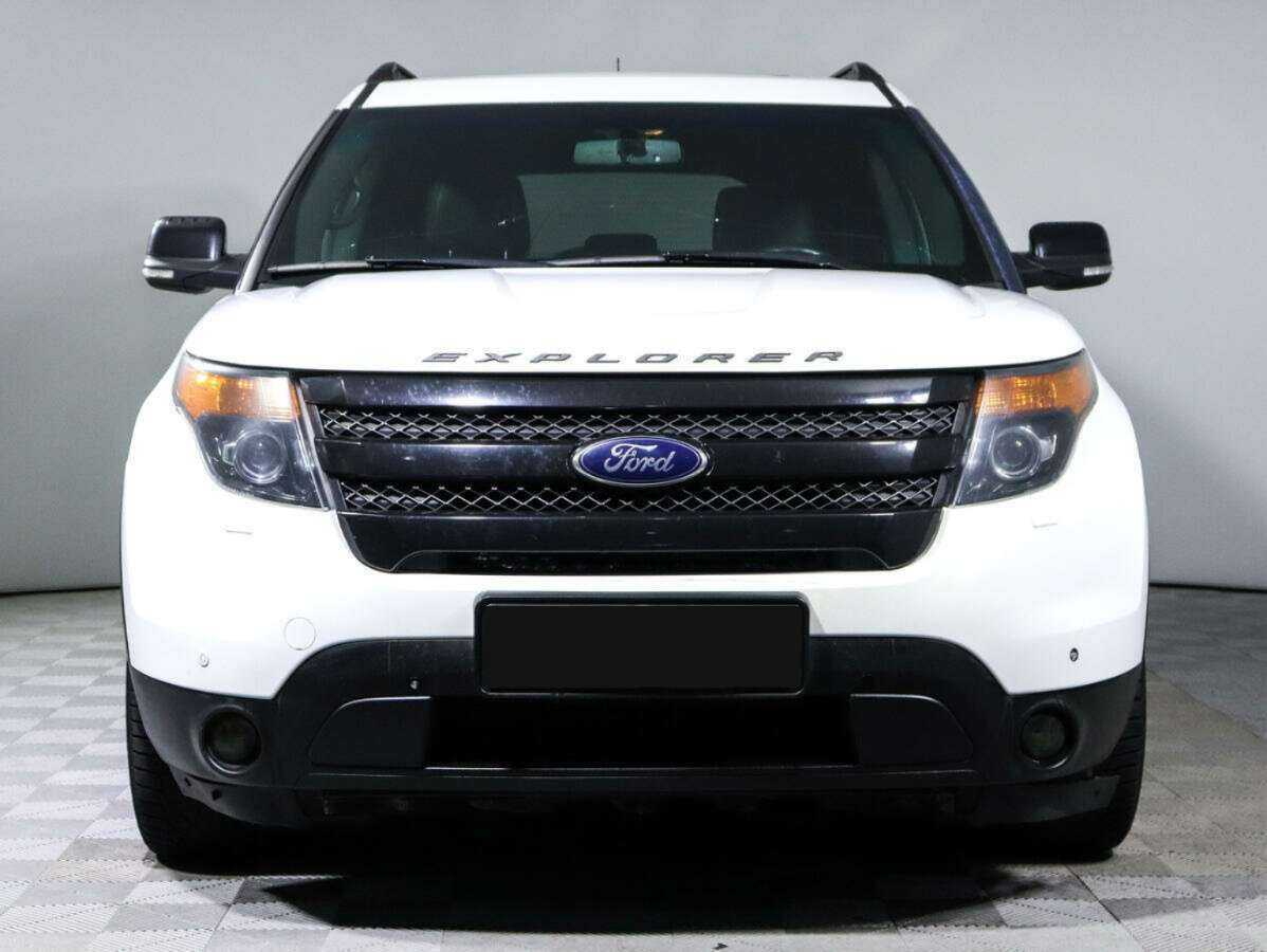 Ford Explorer 2014 года с пробегом. Фото: #1