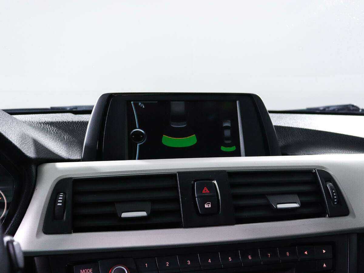 BMW 3 серии 2013 года с пробегом. Фото: #11