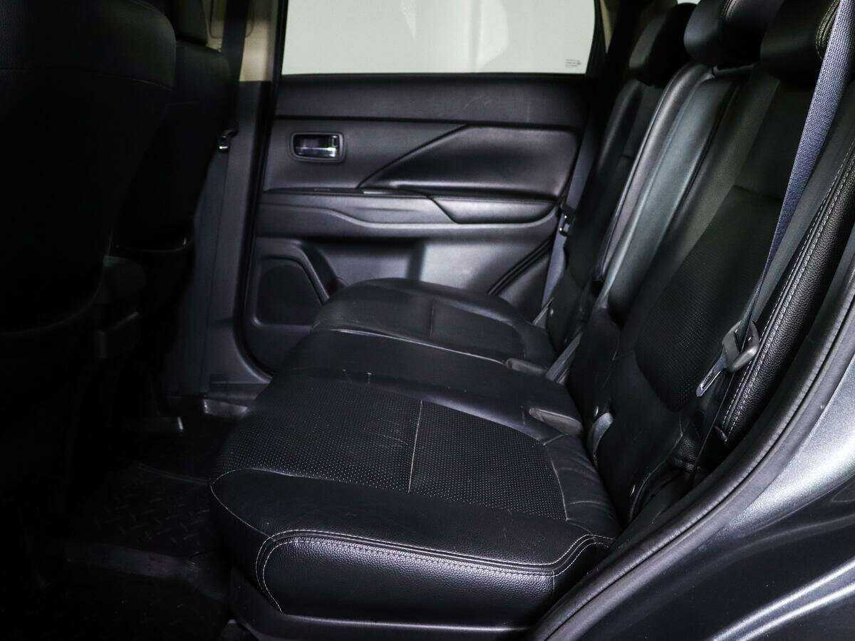 Mitsubishi Outlander 2013 года с пробегом. Фото: #6