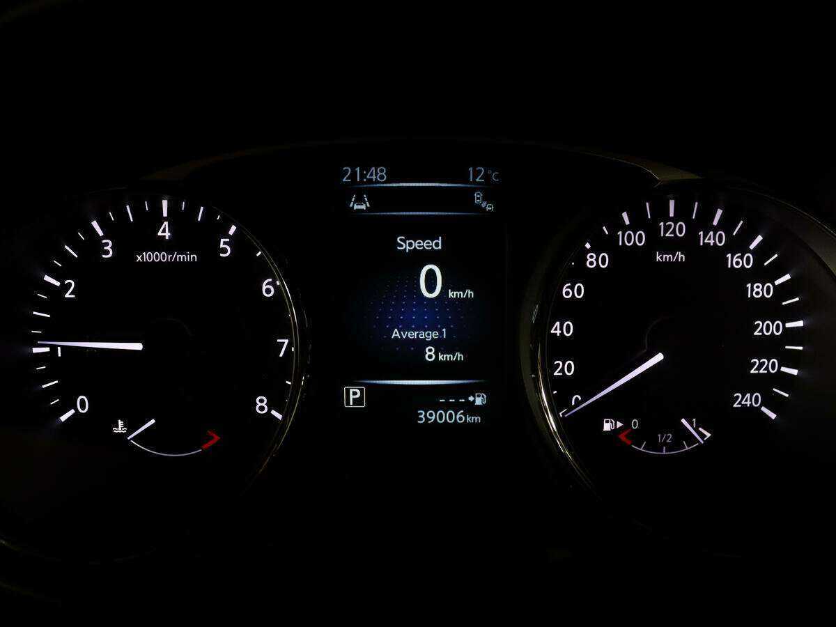 Б/У Ниссан Икс-Трейл 2015 года. Фото: #7