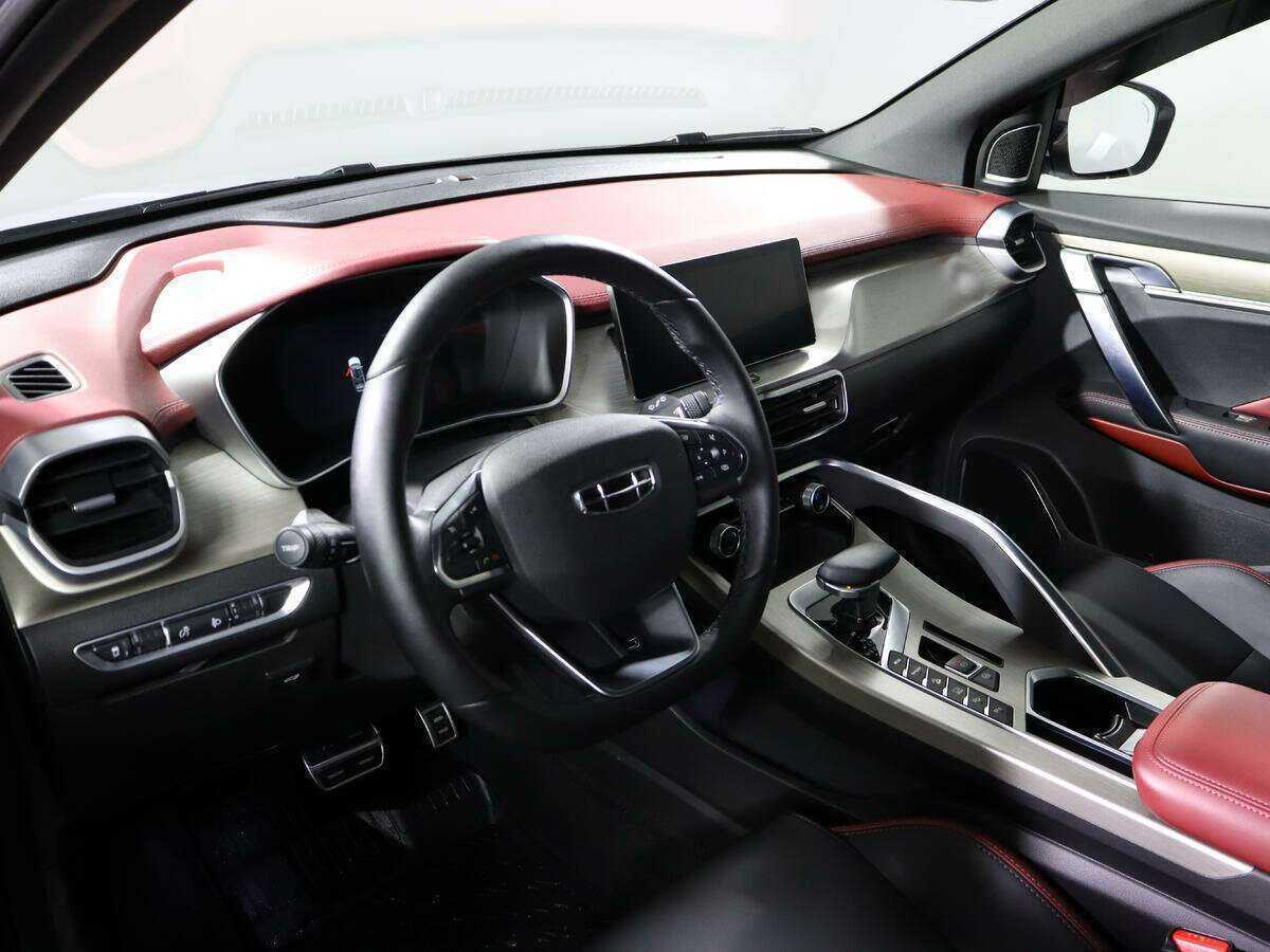 Б/У Джили Кулрэй 2023 года. Фото: #13