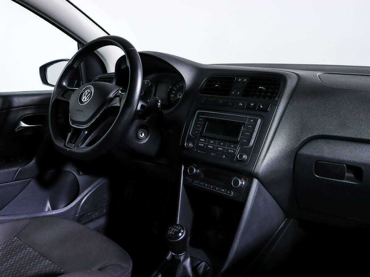 Б/У Фольксваген Поло 2016 года. Фото: #5