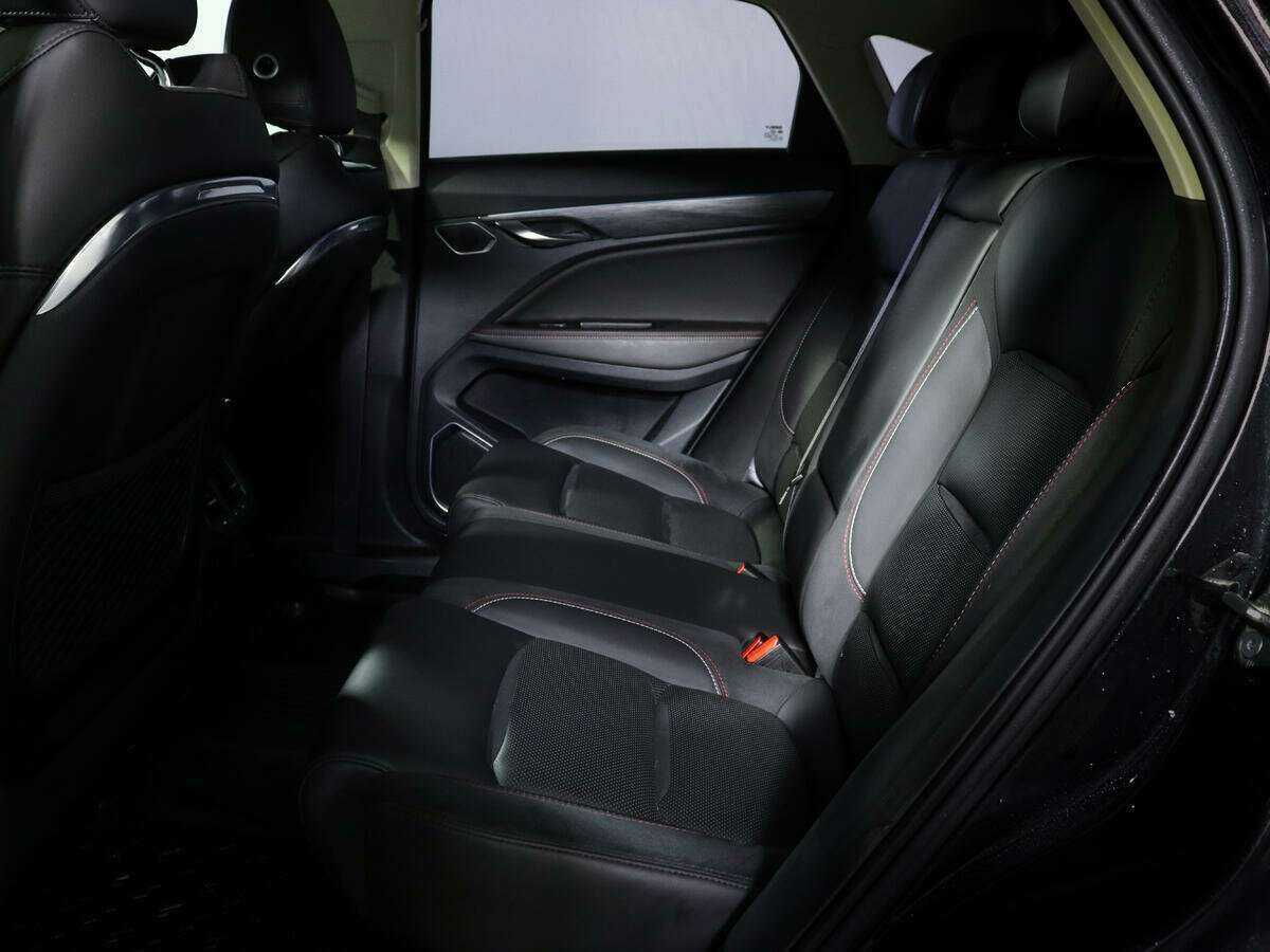 Geely Tugella 2021 года с пробегом. Фото: #8