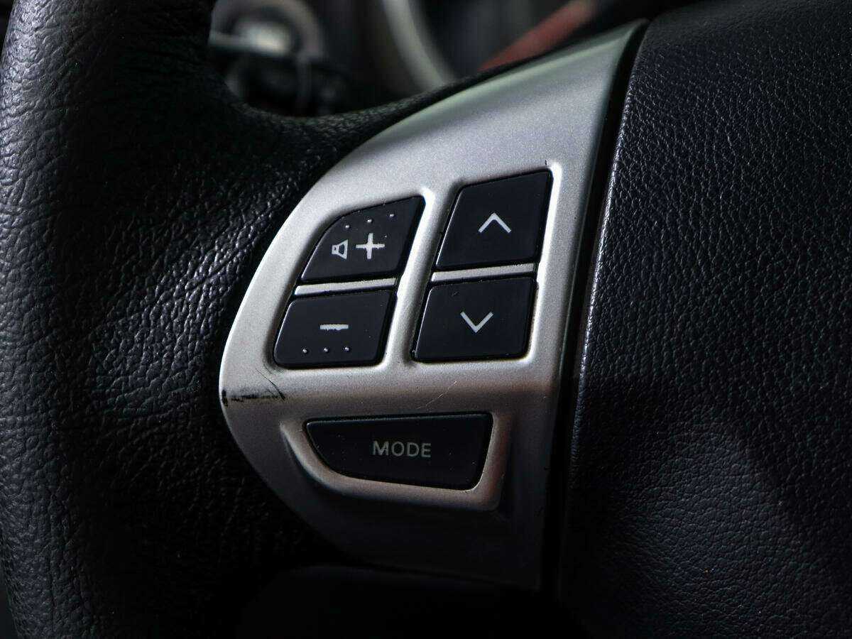 Б/У Митсубиши Лансер 2012 года. Фото: #14