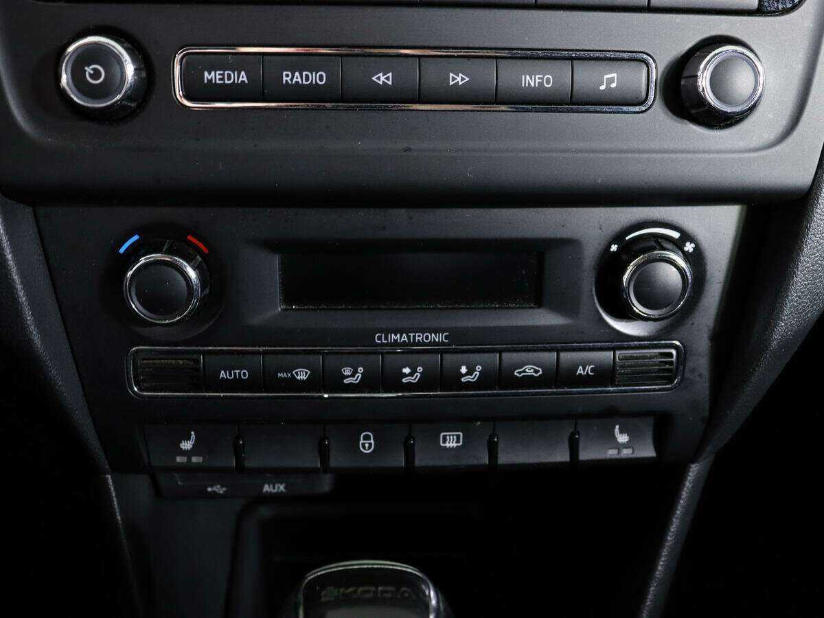 Б/У Шкода Рапид 2014 года. Фото: #17